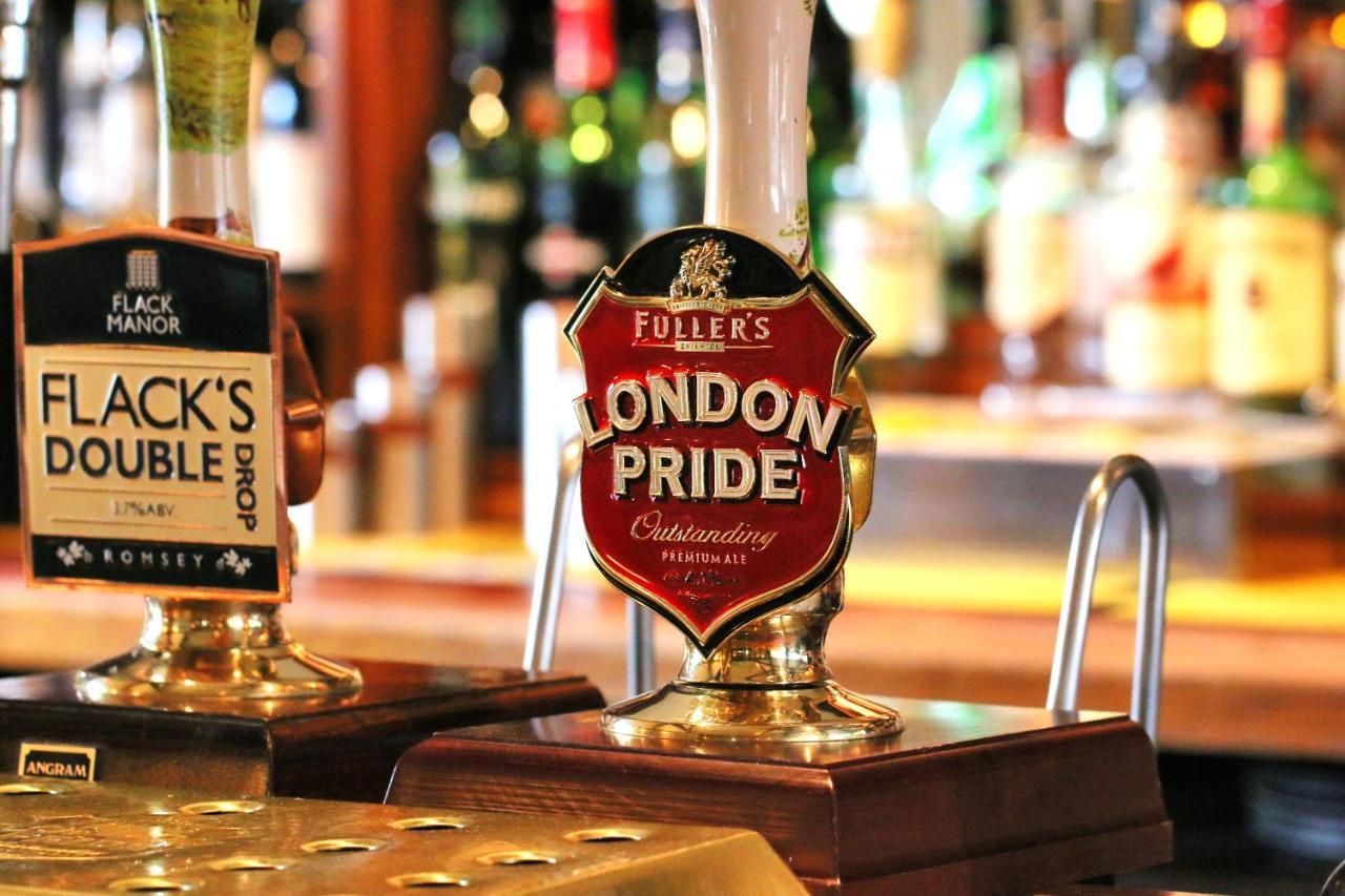 Cromwell Arms Country Pub With Rooms Romsey Kültér fotó