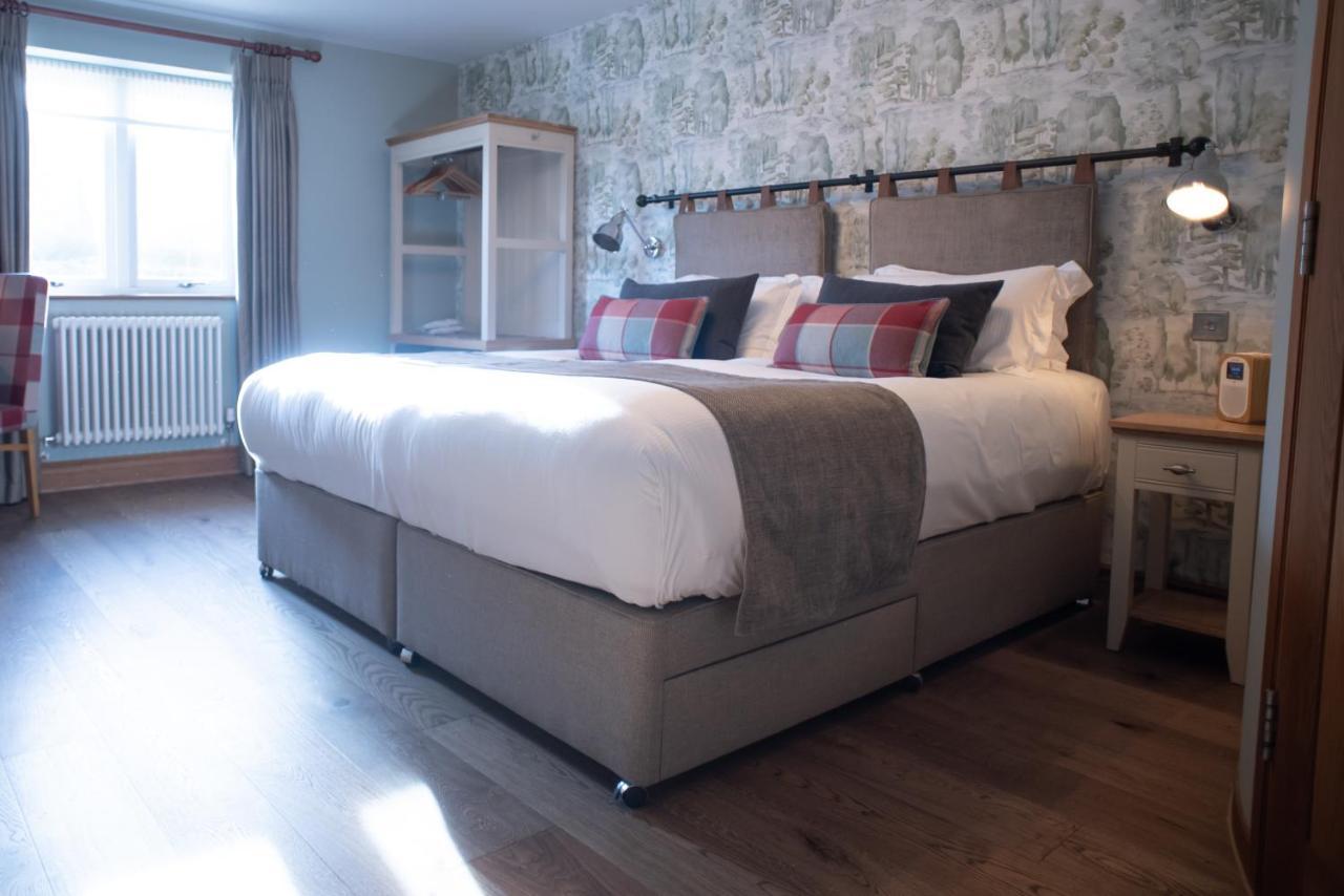 Cromwell Arms Country Pub With Rooms Romsey Kültér fotó