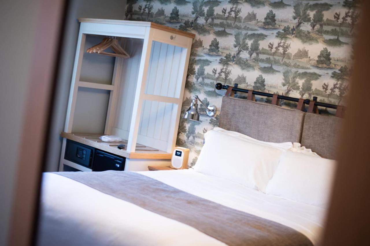 Cromwell Arms Country Pub With Rooms Romsey Kültér fotó